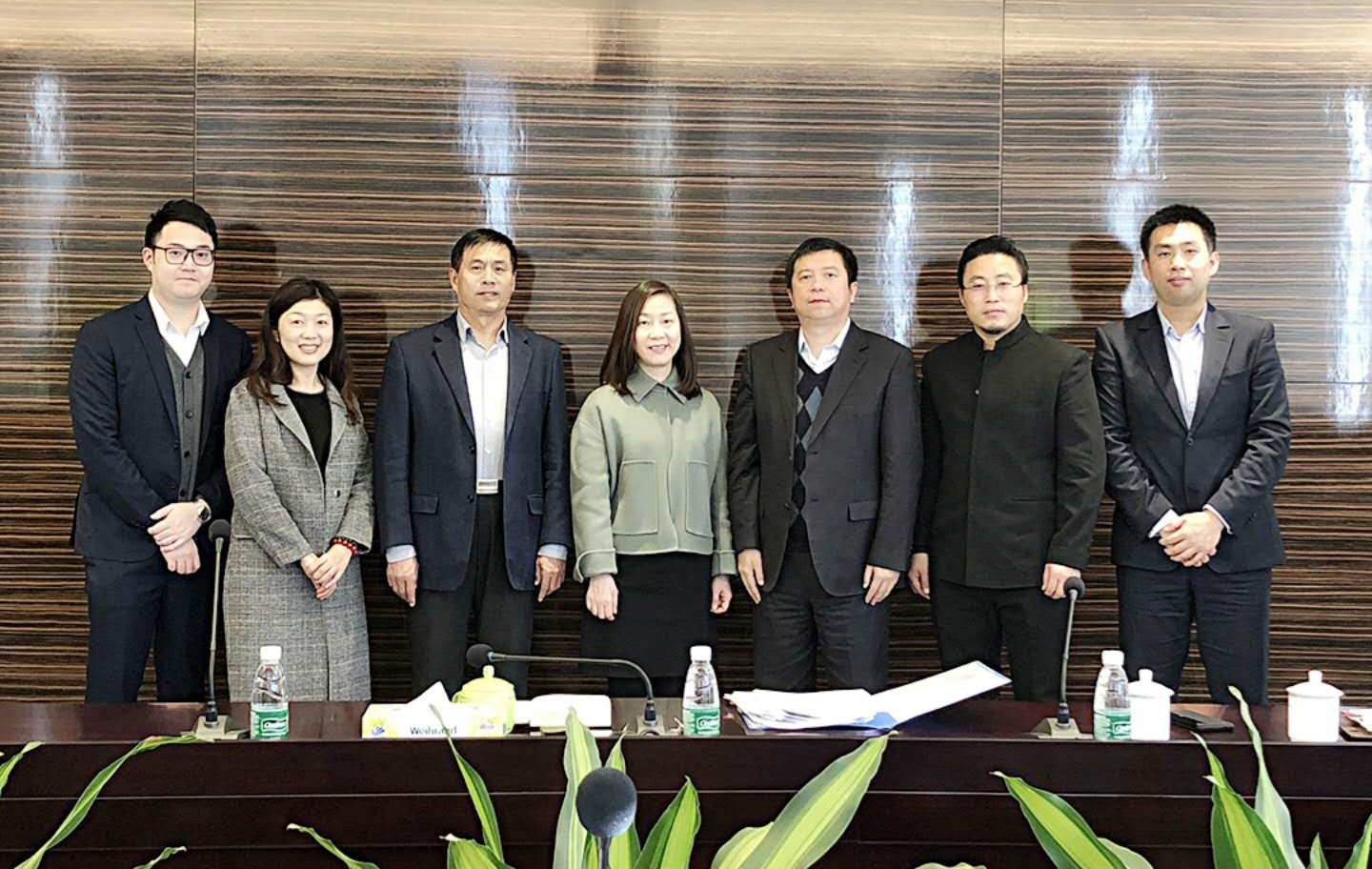 華通金租與澳門華人銀行成功簽署首筆(bǐ)跨境融資業務(wù)協議（2018-01）.jpg